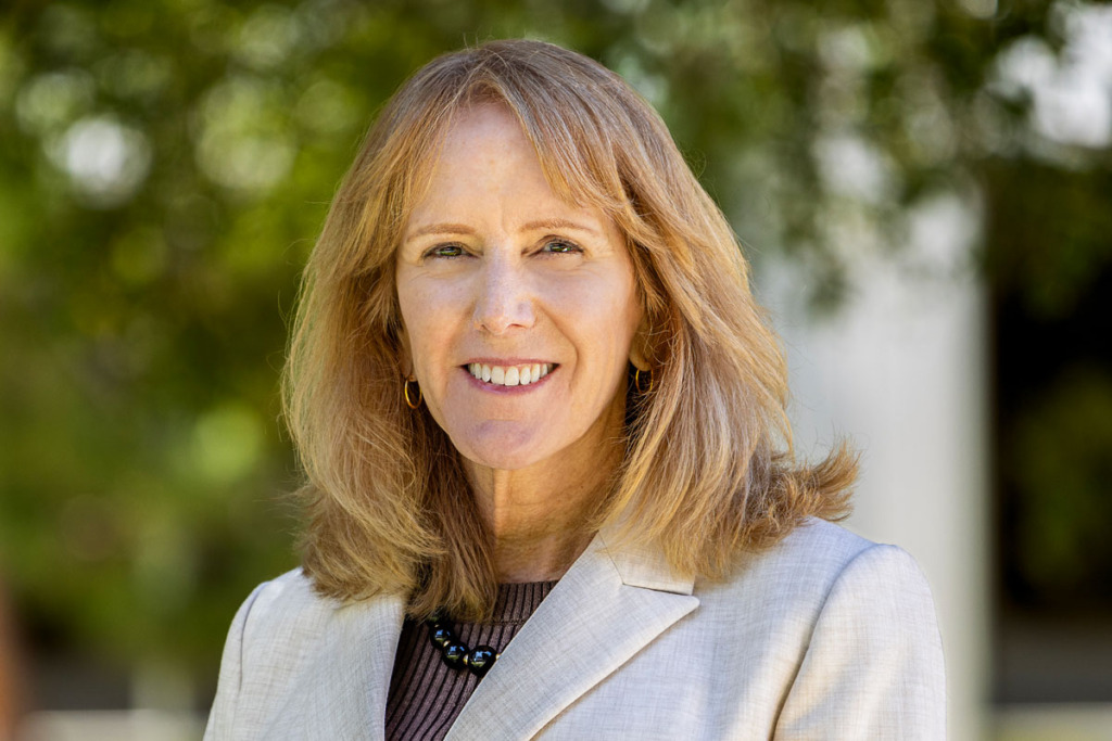 Lisa Leweck, PE